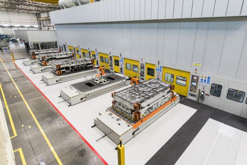 銷量與口碑雙豐收，華為深度賦能問界M5，鴻蒙座艙3.0升級開啟智慧出行新篇章